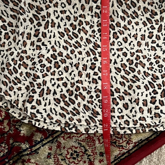 100% Silk leopard print shell - Picture 5 of 5